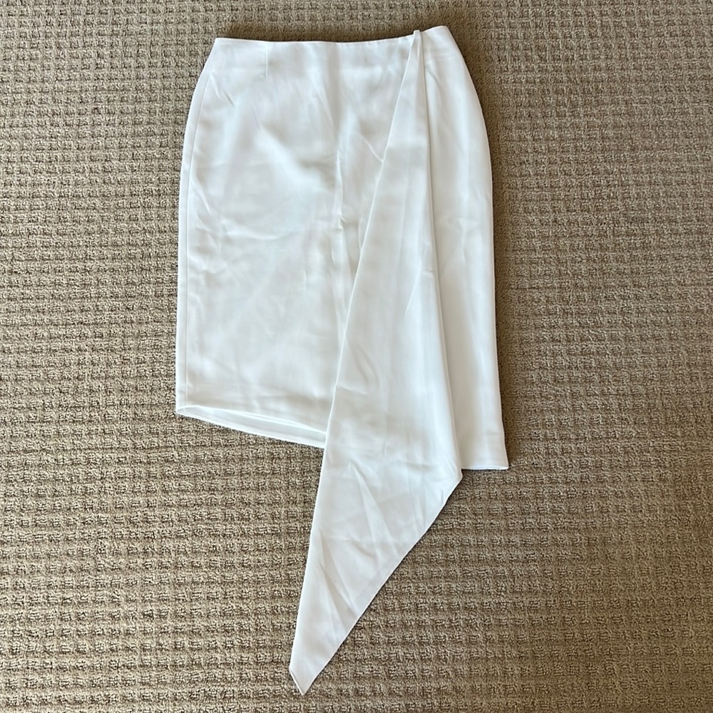 NICHOLAS asymmetrical hem skirt white